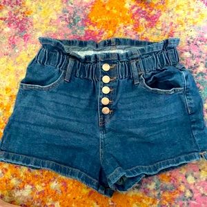 Closet staple for effortless summer style.